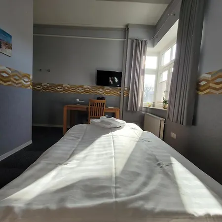 Отель Garni Kastanjehoff 3*
