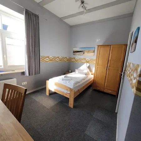 Отель Garni Kastanjehoff 3*